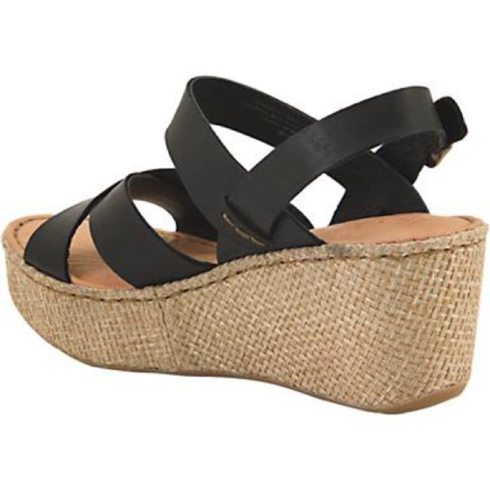 ♥️Born♥️NWT♥️ black size 11 sandals - Picture 3 of 4